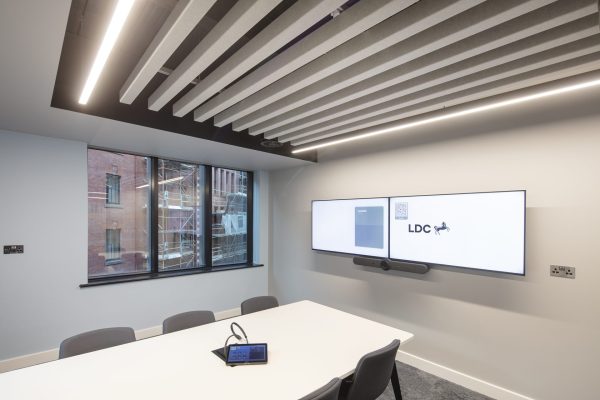 Lloyds 12 King Street Leeds 001