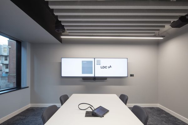 Lloyds 12 King Street Leeds 002