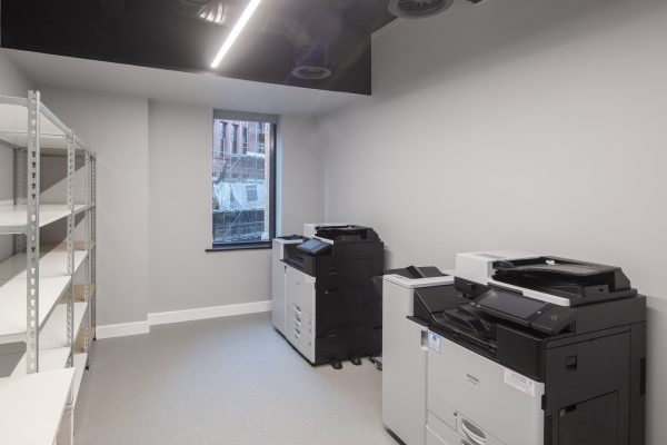 Lloyds 12 King Street Leeds 014